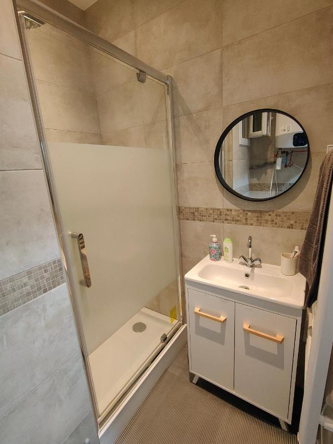 Les Lofts De Provins: Apt 4 المظهر الخارجي الصورة